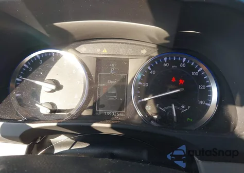 2015 Toyota Highlander Limited V6 z USA, uszkodzony, nr VIN 5TDYKRFH4FS051778